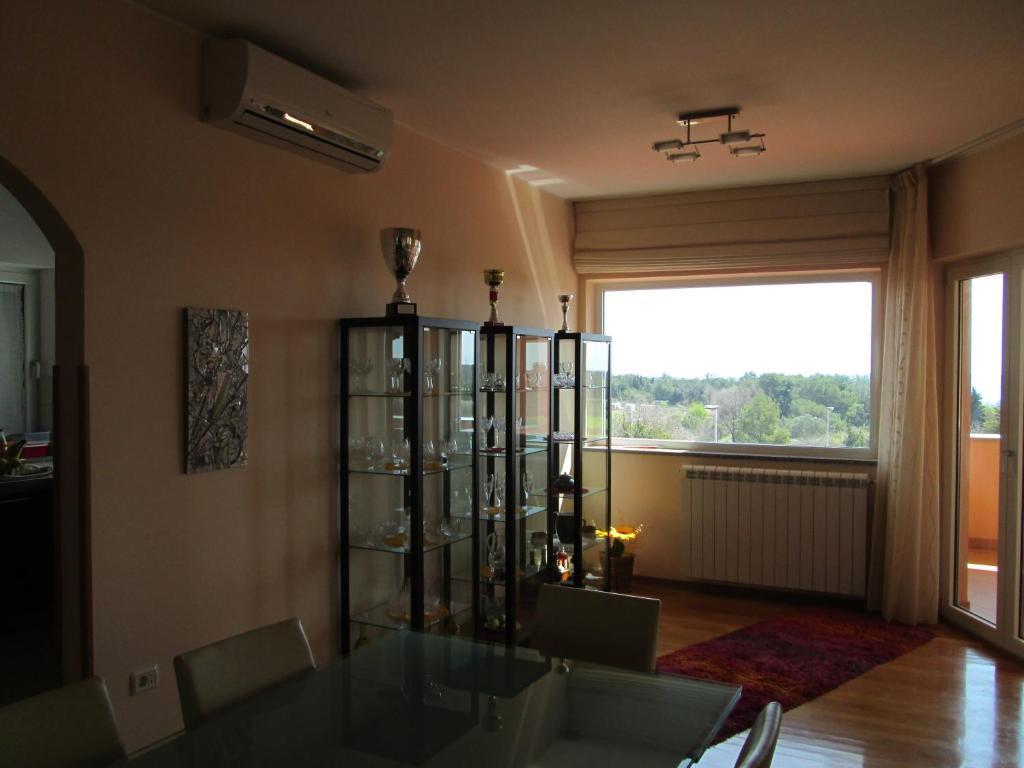 Apartments Villa Fernetich Premantura Room photo