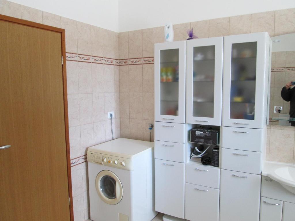 Apartments Villa Fernetich Premantura Room photo