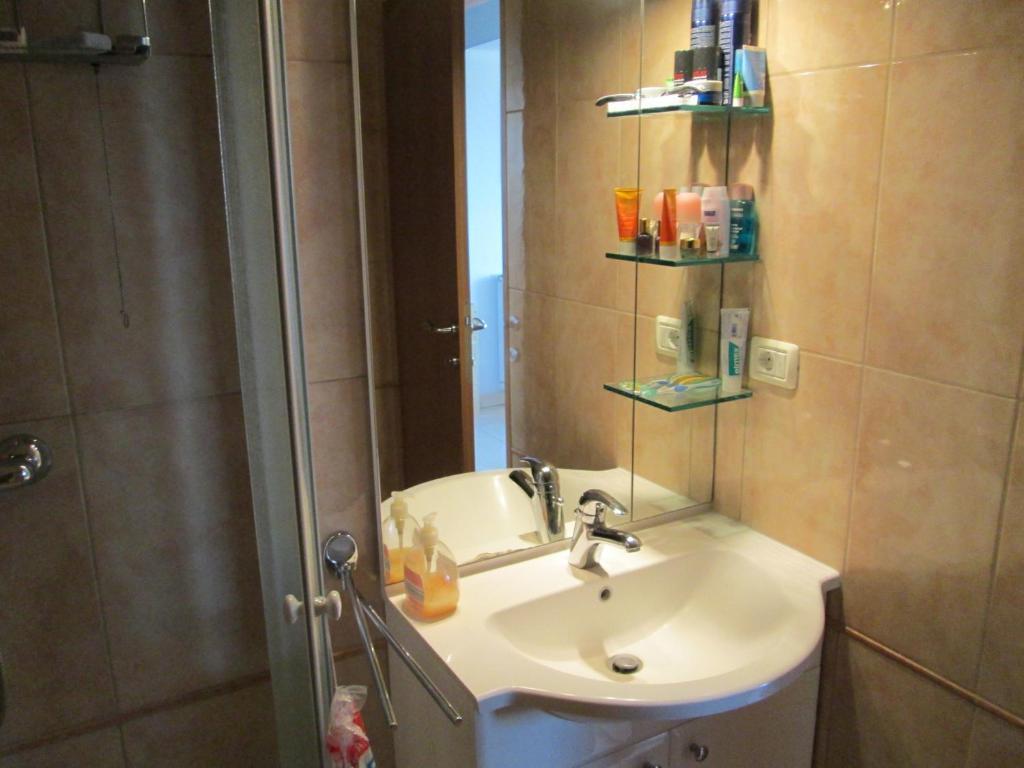 Apartments Villa Fernetich Premantura Room photo