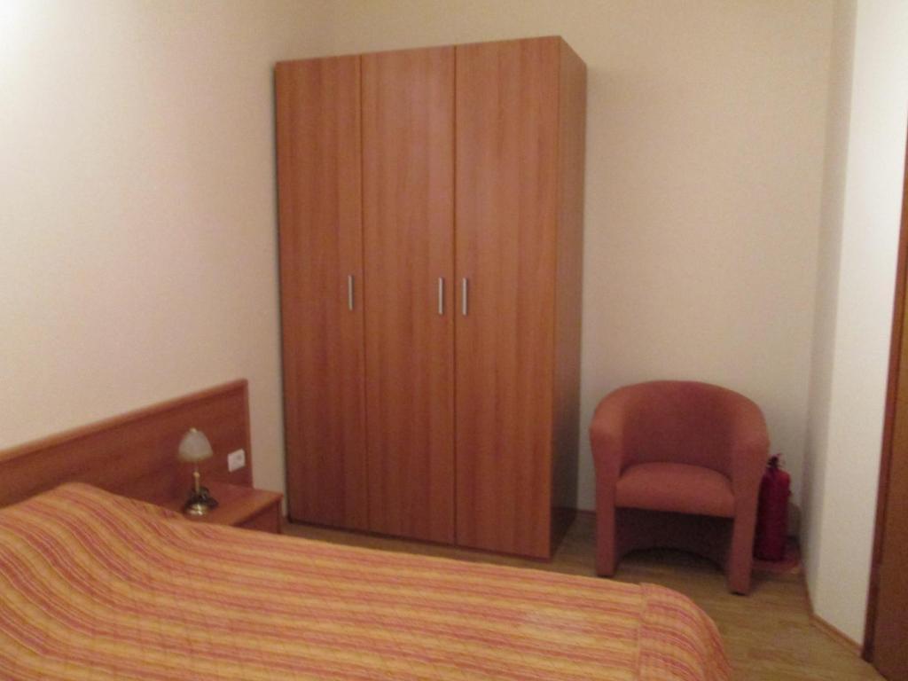 Apartments Villa Fernetich Premantura Room photo