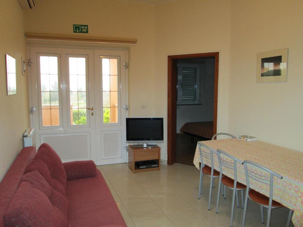 Apartments Villa Fernetich Premantura Room photo